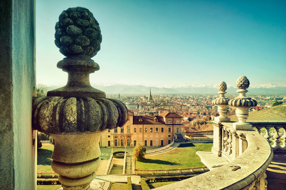 Torino. Panorama dai giardini della Villa della Regina